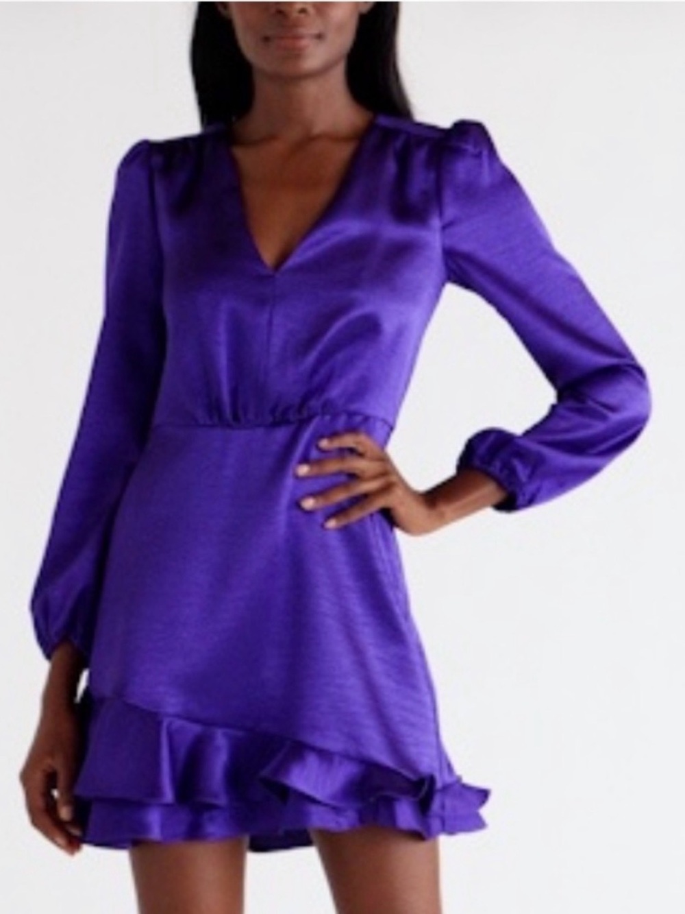 Black Long-Sleeve V-Neck Ruffle Hem Party Dress